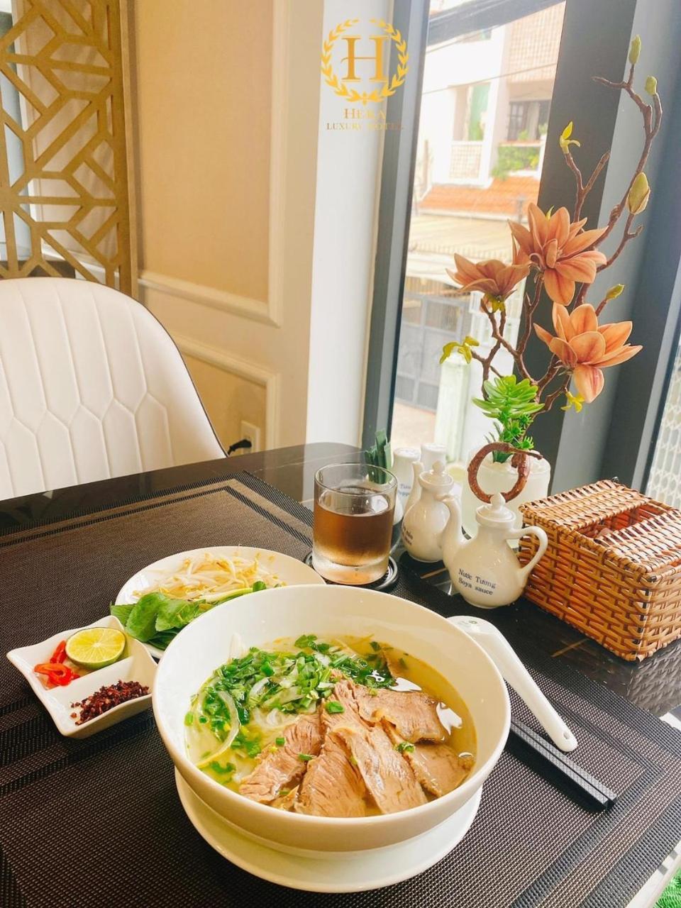 赫拉酒店 胡志明市 外观 照片